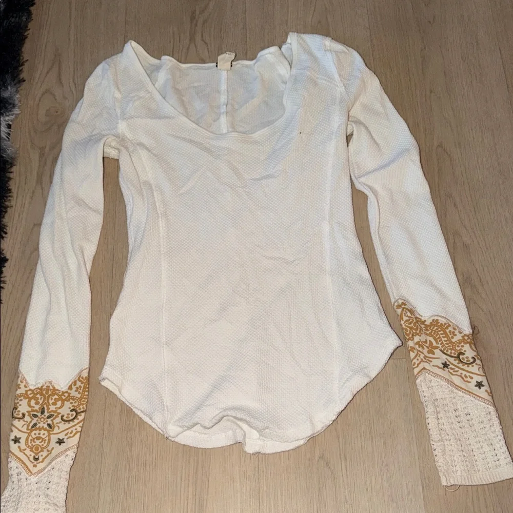 Free People Cream and Gold Long Sleeve Top - Picture 2 of 2